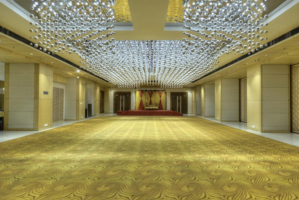 Hotel Delite Grand Faridabad Exterior foto