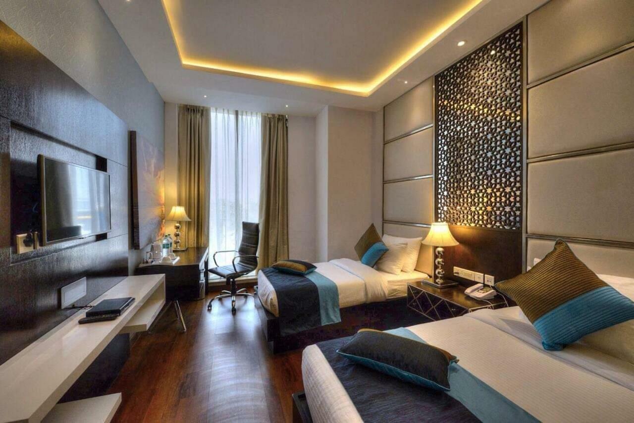 Hotel Delite Grand Faridabad Exterior foto