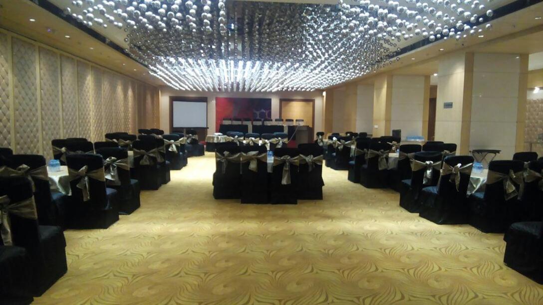 Hotel Delite Grand Faridabad Exterior foto
